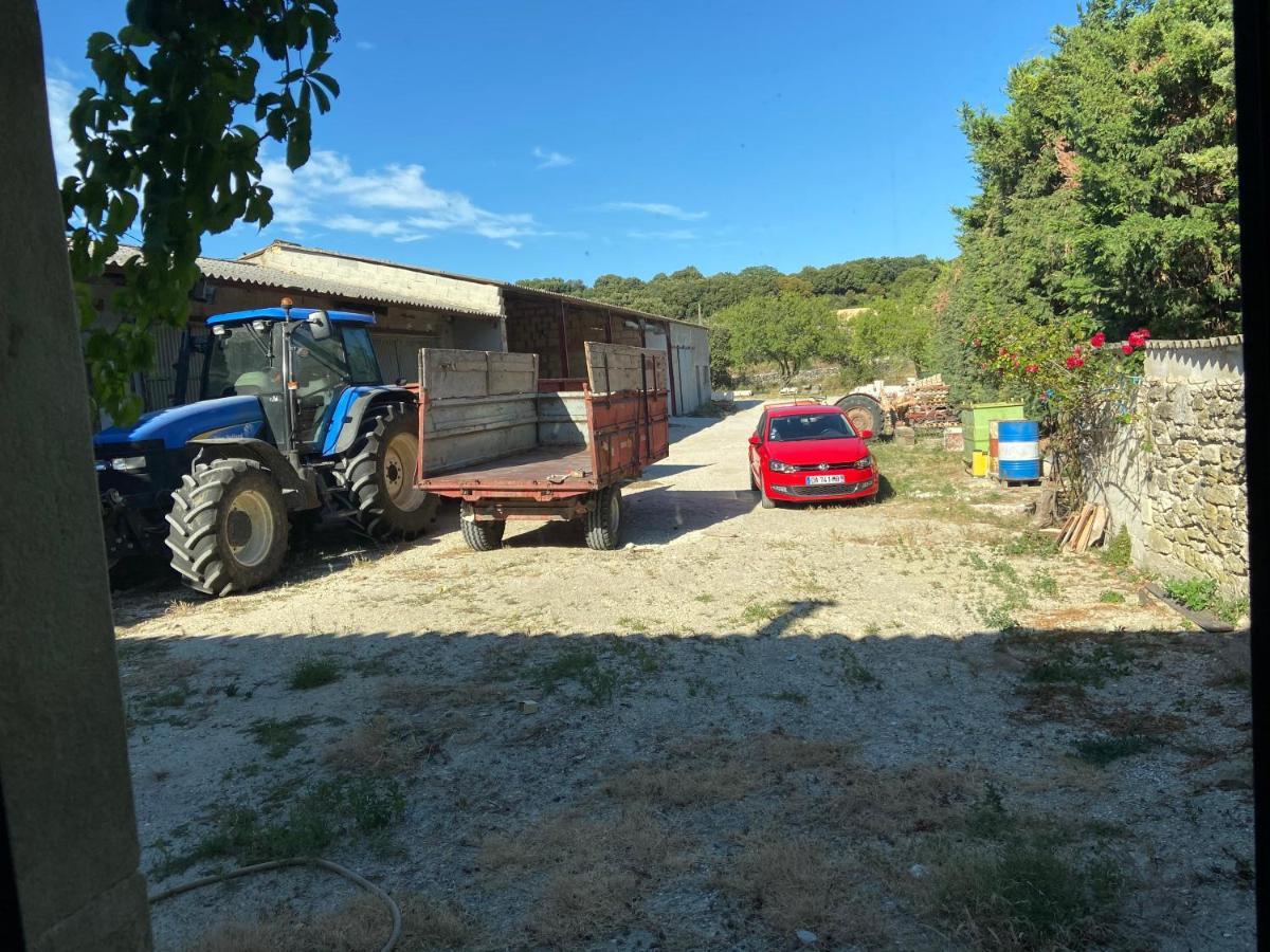 Gite A La Ferme Clansayes 外观 照片
